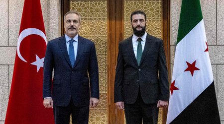 Əhməd Əl Şaraa Hakan Fidanı qəbul edib