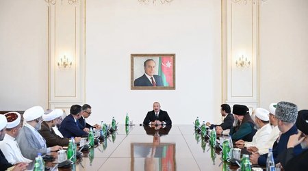 Əliyev: Türk və İslam dünyasının birliyi sülh və sabitlik üçün mühümdür