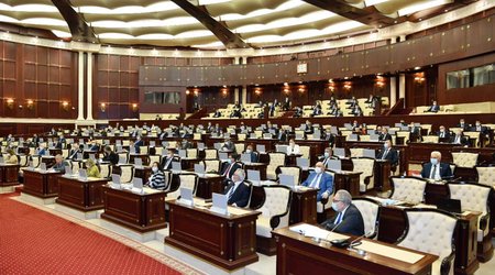 Milli Məclisdə Azərbaycan dilinin xarici ölkələrdə vəziyyəti ilə bağlı ictimai dinləmə keçiriləcək