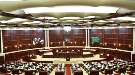 Azerbaijan’s parliament to hold public hearing on waste management