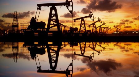 Цены на нефть снизились на фоне дипломатии и восстановления экспорта