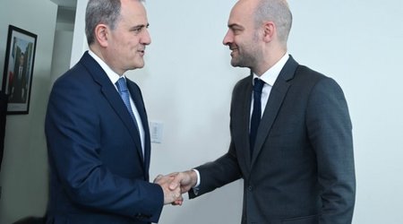 Главы МИД Азербайджана и Франции обсудили региональные и международные вопросы