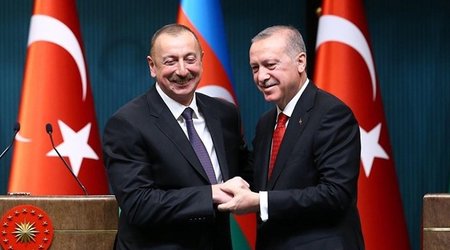 Эрдоган позвонил Алиеву в связи с Днём памяти