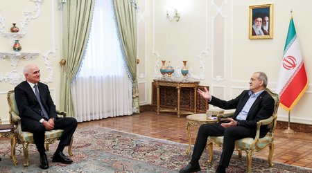 Şahin Mustafayev İran Prezidenti ilə görüşüb