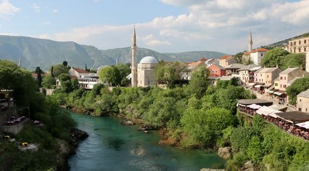 Bosnia election results: Becirovic leads presidential race