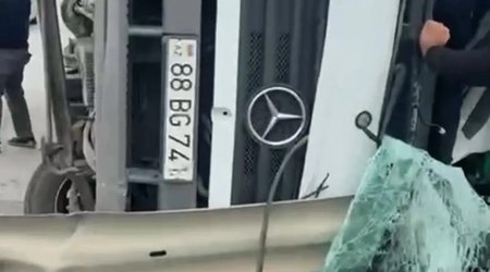 Qaradağda ağır qəza -4 nəfər ölüb