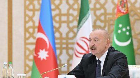 Алиев предупредил об обмелении Каспия