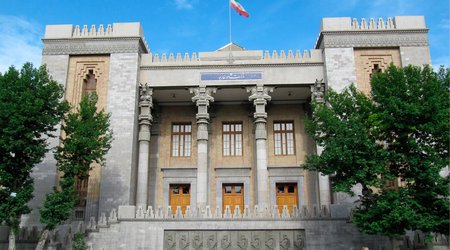 Посол Великобритании вызван в МИД Ирана