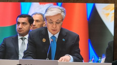 Azərbaycan və Qazaxıstan Xəzərin dibi ilə fiber-optik xətti işə salır - Tokayev