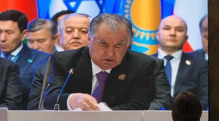 Rəhmon Düşənbədə regional süni intellekt mərkəzinin yaradılması imkanını vurğulayıb