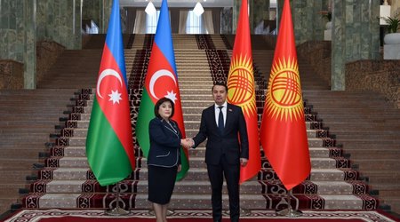Sahibə Qafarova Qırğızıstan parlamentinin sədri ilə görüşüb
