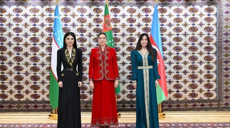 Aşqabadda Leyla Əliyevanın üçtərəfli görüşü olub