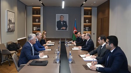 Ceyhun Bayramov Xorvatiya XİN-in dövlət katibi ilə görüşüb