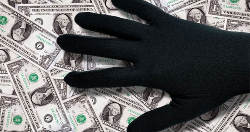 Американский учитель нашел $100 тыс и вернул их хозяйке Американский учитель нашел $100 тыс и вернул их хозяйке