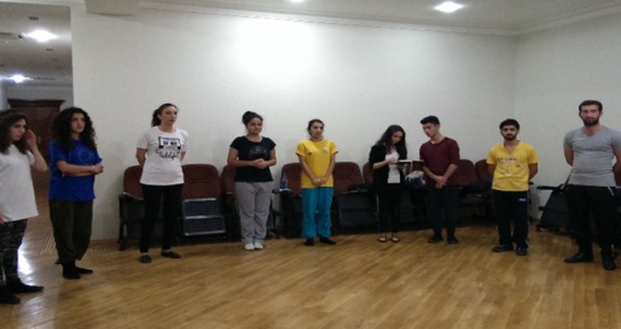 Azərbaycanda yeni teatr studiyası açılıb Azərbaycanda yeni teatr studiyası açılıb