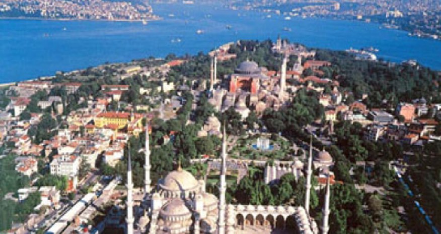 İstanbulda yenə ara qarışdı İstanbulda yenə ara qarışdı