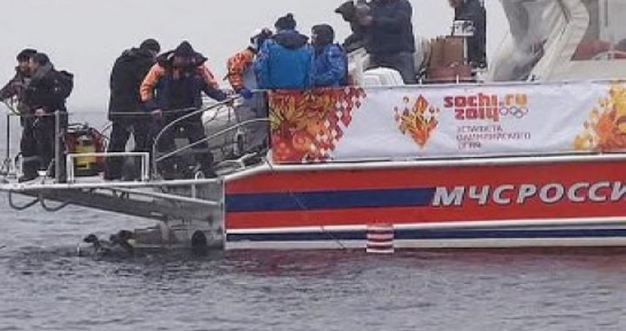 Олимпийский факел погрузили на дно Байкала -ВИДЕО Олимпийский факел погрузили на дно Байкала -ВИДЕО