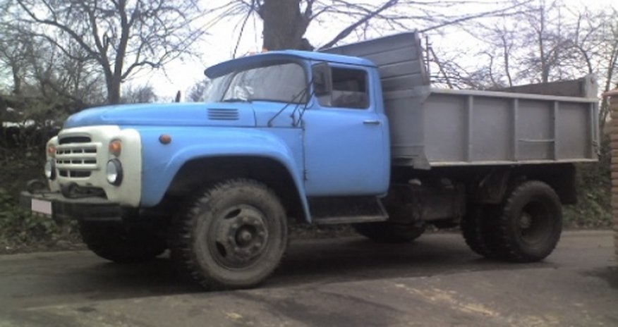 В Азербайджане совершил аварию военный грузовик В Азербайджане совершил аварию военный грузовик