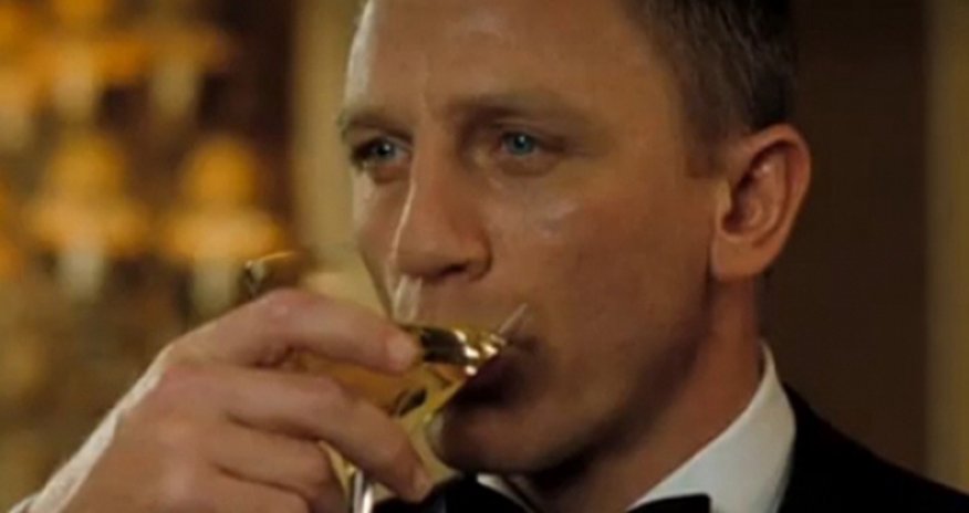 Агент 007 был алкоголиком Агент 007 был алкоголиком