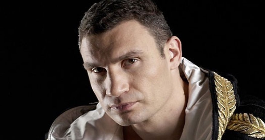 Кличко призвал оставаться на Майдане до полной победы Кличко призвал оставаться на Майдане до полной победы