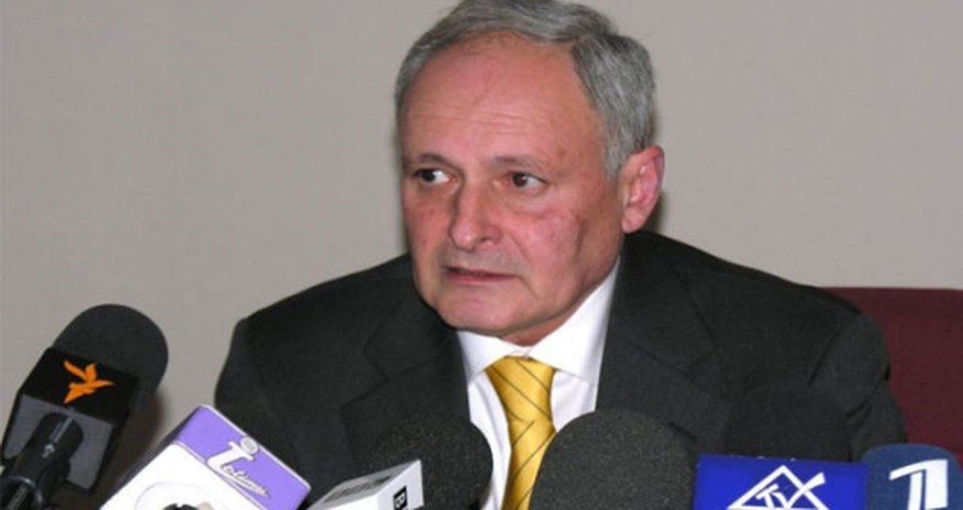 Министр посетил инвалида, совершившего самосожжение Министр посетил инвалида, совершившего самосожжение
