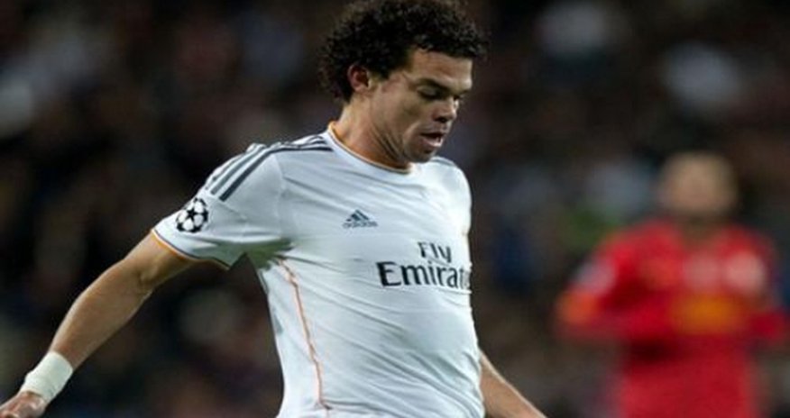 Pepe Ronaldonu geridə qoydu Pepe Ronaldonu geridə qoydu