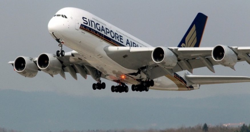 Пассажиры «Singapore Airlines» уже в Сингапуре Пассажиры «Singapore Airlines» уже в Сингапуре