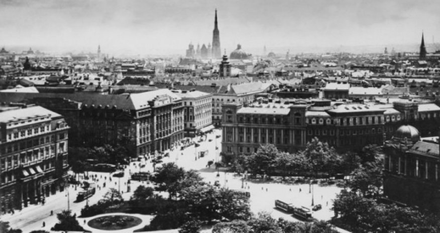 Stalin, Hitler, Trotski və Freyd: onları nə birləşdirirdi? - ARAŞDIRMA Stalin, Hitler, Trotski və Freyd: onları nə birləşdirirdi? - ARAŞDIRMA