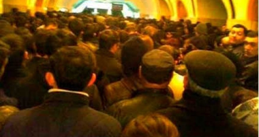 Metroda qarşıdurma yarandı Metroda qarşıdurma yarandı