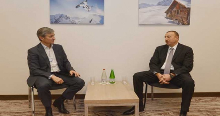 İlham Əliyev “Microsoft International”ın prezidenti ilə görüşdü İlham Əliyev “Microsoft International”ın prezidenti ilə görüşdü
