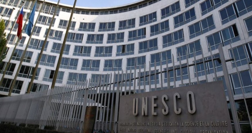 Azərbaycan və UNESCO arasında saziş imzalandı Azərbaycan və UNESCO arasında saziş imzalandı