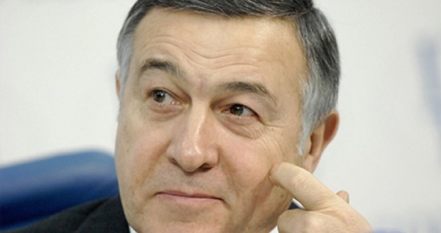 Araz Ağalarov Abramoviçi qabaqladı Araz Ağalarov Abramoviçi qabaqladı