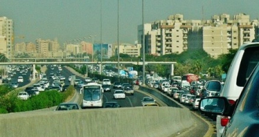 Qeyri-adi sevgi etirafı yollarda tıxac yaratdı Qeyri-adi sevgi etirafı yollarda tıxac yaratdı