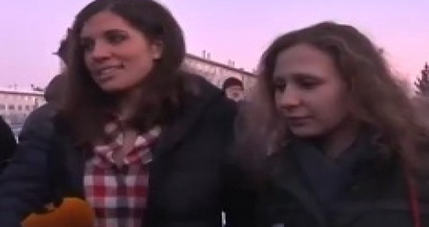 В Сочи задержали активистку Pussy Riot В Сочи задержали активистку Pussy Riot