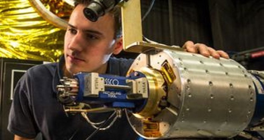 Peyklərin təmiri üçün robotlar yaradılacaq Peyklərin təmiri üçün robotlar yaradılacaq