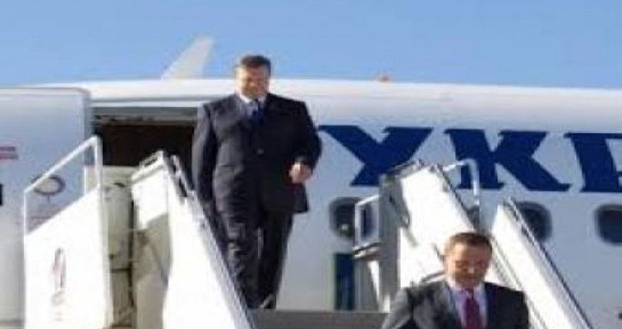 Янукович бежал в Харьков Янукович бежал в Харьков
