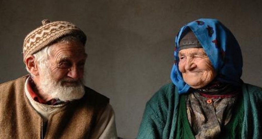 Azərbaycanda qadınlar kişilərdən çox yaşayır Azərbaycanda qadınlar kişilərdən çox yaşayır