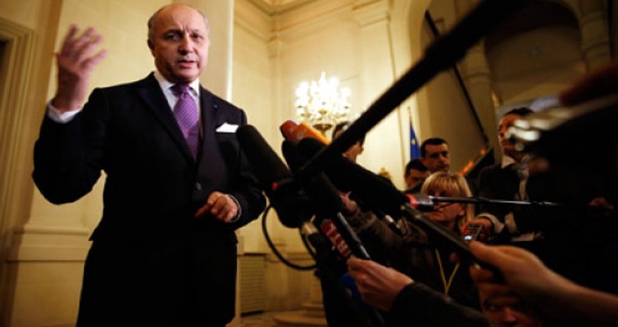 МИД Франции пригрозил санкциями окружению Путина МИД Франции пригрозил санкциями окружению Путина