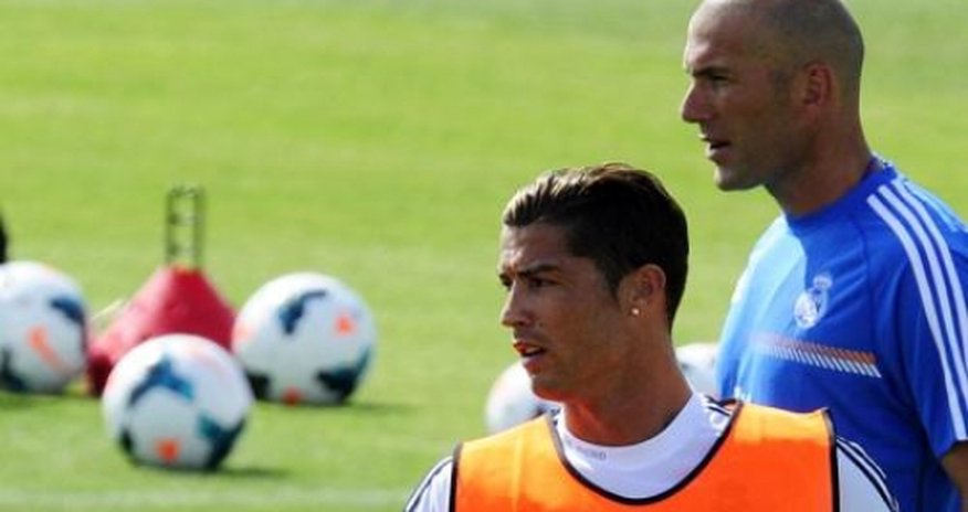 Zidan: "Ronaldo əsl döyüşçüdür" Zidan: "Ronaldo əsl döyüşçüdür"
