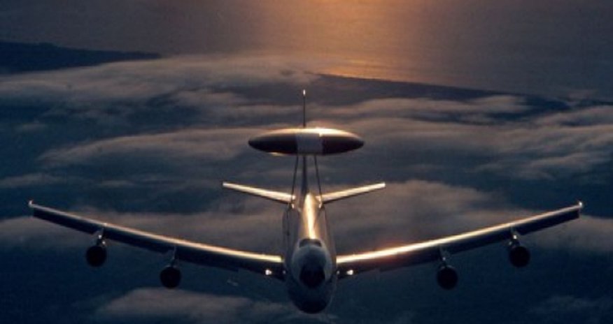 НАТО отправляет на границу с Украиной самолеты AWACS НАТО отправляет на границу с Украиной самолеты AWACS
