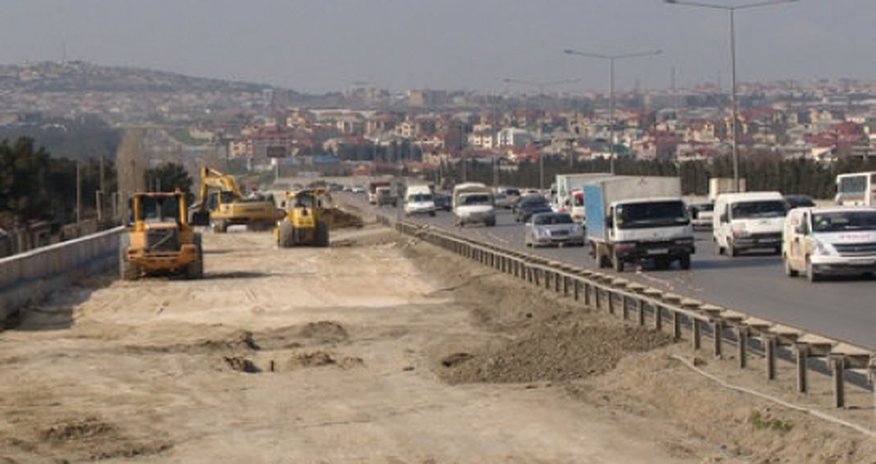 Bakı-Sumqayıt yolundakı problem aradan qaldırılır Bakı-Sumqayıt yolundakı problem aradan qaldırılır