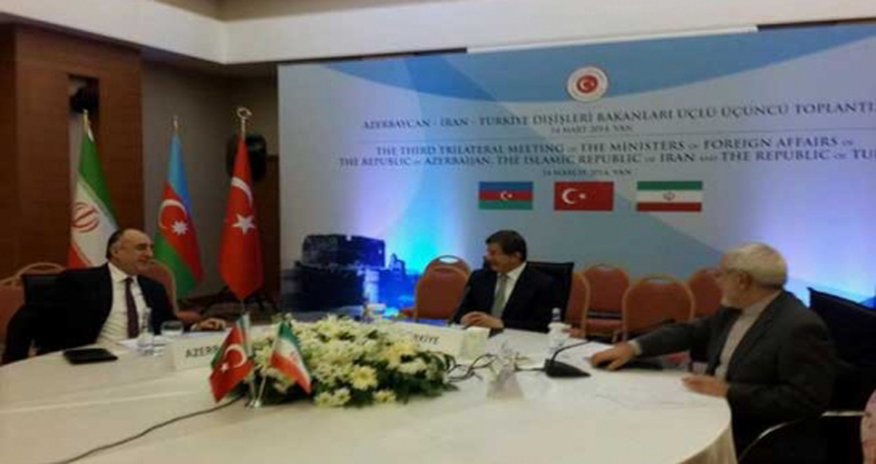 Azərbaycan, Türkiyə və İran xarici işlər nazirlərin görüşü keçirilib Azərbaycan, Türkiyə və İran xarici işlər nazirlərin görüşü keçirilib