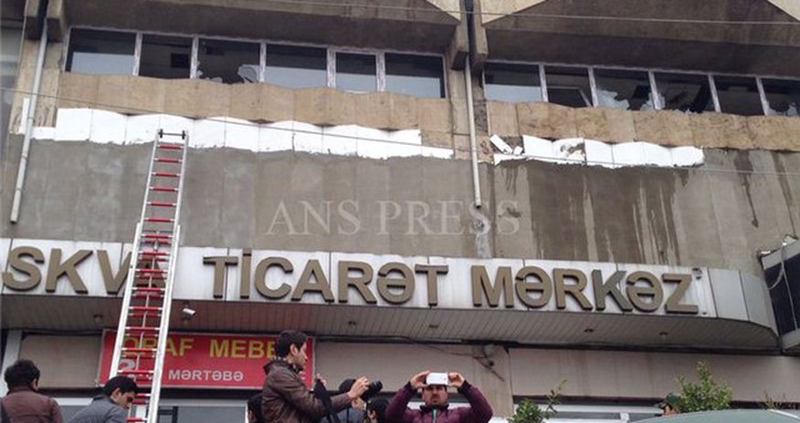 "Moskva" univermağındakı yanğına nə səbəb olub? - FOTO "Moskva" univermağındakı yanğına nə səbəb olub? - FOTO