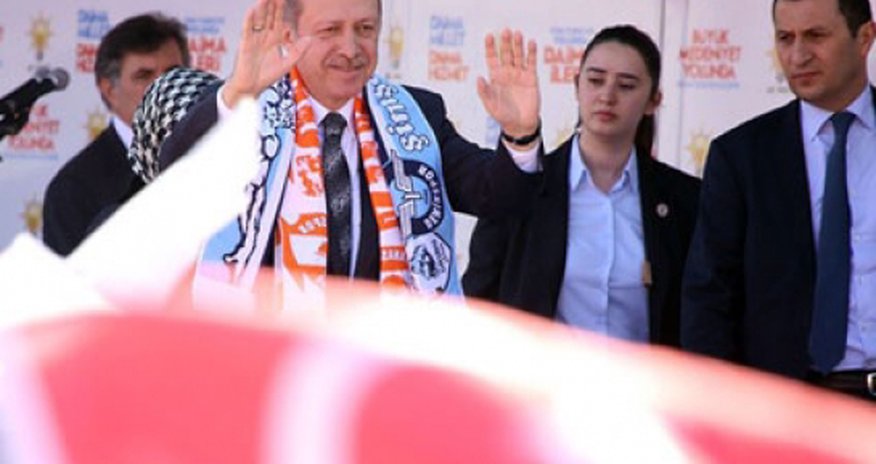 Ərdoğan “Kurtlar vadisi”ndəki TIR əməliyyatından danışdı Ərdoğan “Kurtlar vadisi”ndəki TIR əməliyyatından danışdı