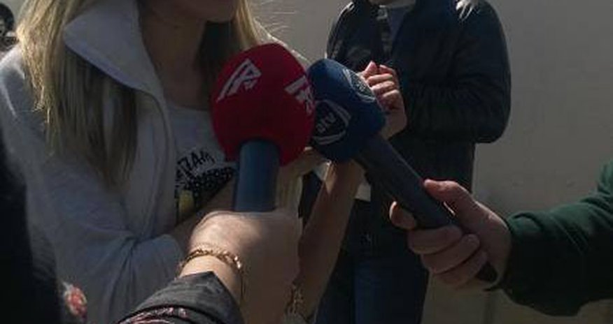 Hüseyn Dəryanın oğlu xəstəxanada - FOTOLAR Hüseyn Dəryanın oğlu xəstəxanada - FOTOLAR