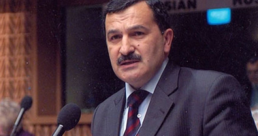 Aydın Mirzəzadə Etibar Hüseynova cavab verdi Aydın Mirzəzadə Etibar Hüseynova cavab verdi