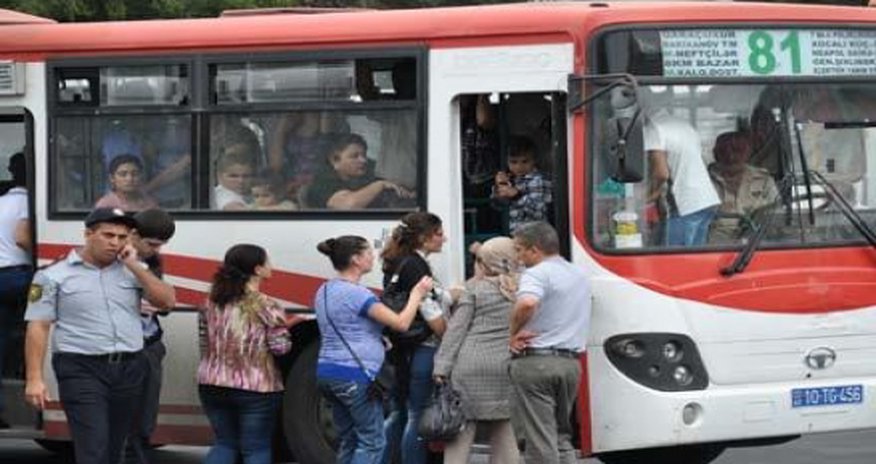 Avtobus sürücülərindən etiraz: “Bıçaq sümüyə dirənib” Avtobus sürücülərindən etiraz: “Bıçaq sümüyə dirənib”