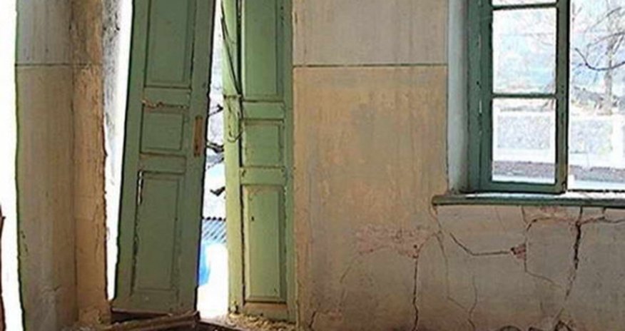 В Баку обрушилась школа В Баку обрушилась школа