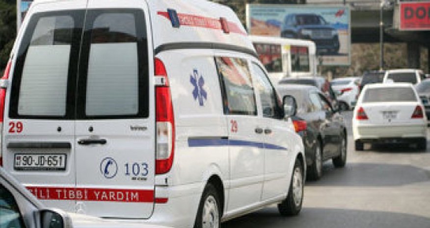 В Баку ребенок упал с пятого этажа В Баку ребенок упал с пятого этажа