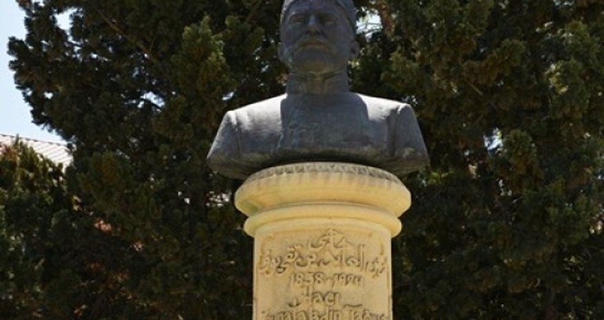 Hacı Zeynalabdin Tağıyevin məzarı - FOTOLAR Hacı Zeynalabdin Tağıyevin məzarı - FOTOLAR